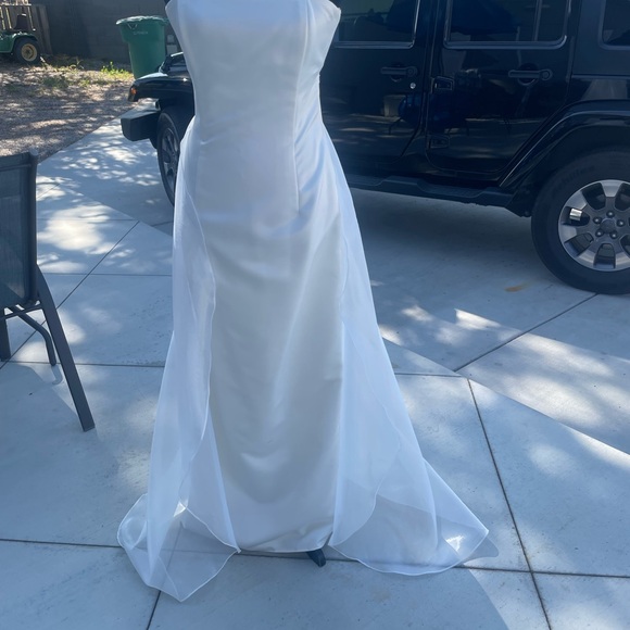 Vintage Jessica McClintock Wedding - Picture 4 of 15